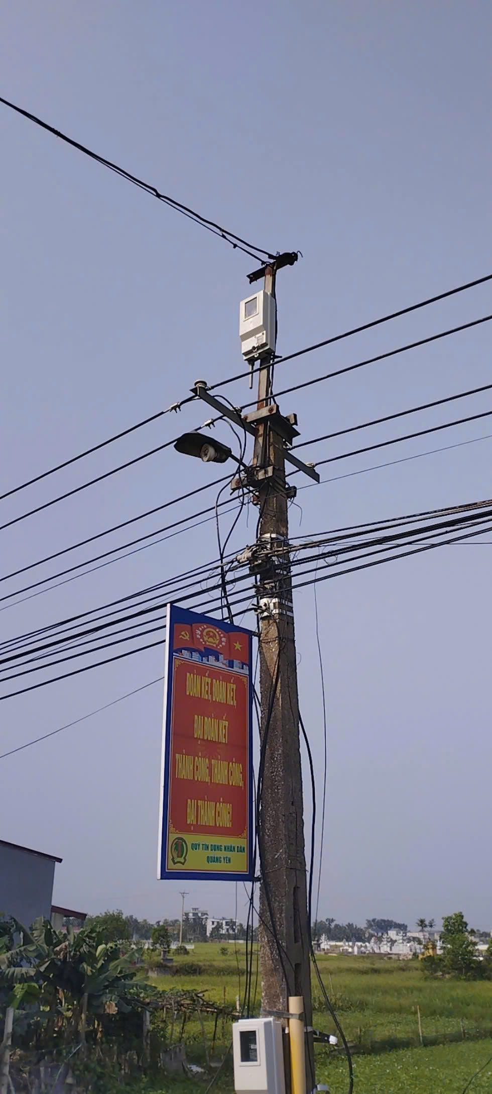 Bộ tập trung DCU là gì? Cấu tạo, chức năng và ứng dụng trong hệ thống đo xa công tơ điện